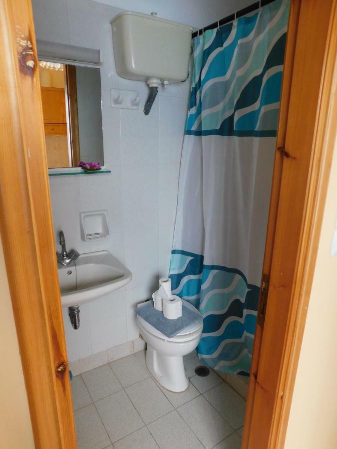 To Spiti Tis Eirinis Apartment Poros Town Bagian luar foto