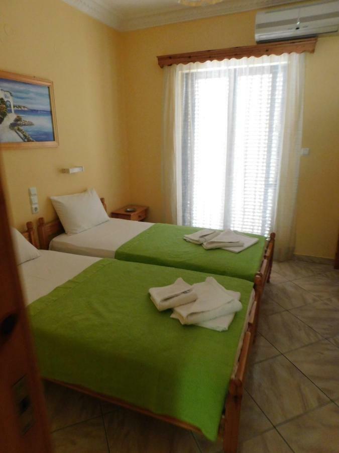 To Spiti Tis Eirinis Apartment Poros Town Bagian luar foto